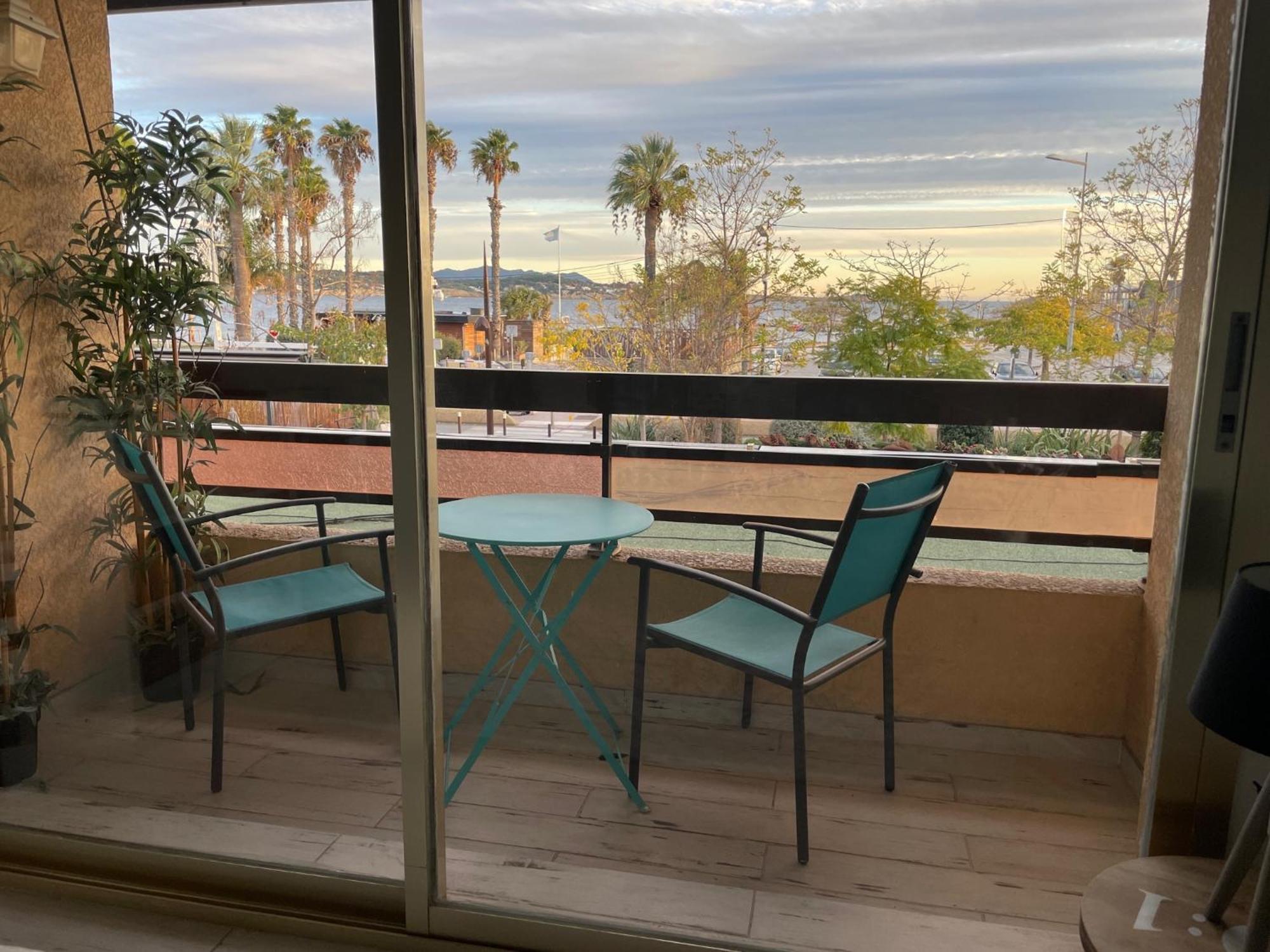 Les Balcons De Bandol Centre Ville Avec Vue Mer Et Face A La Plage Екстер'єр фото